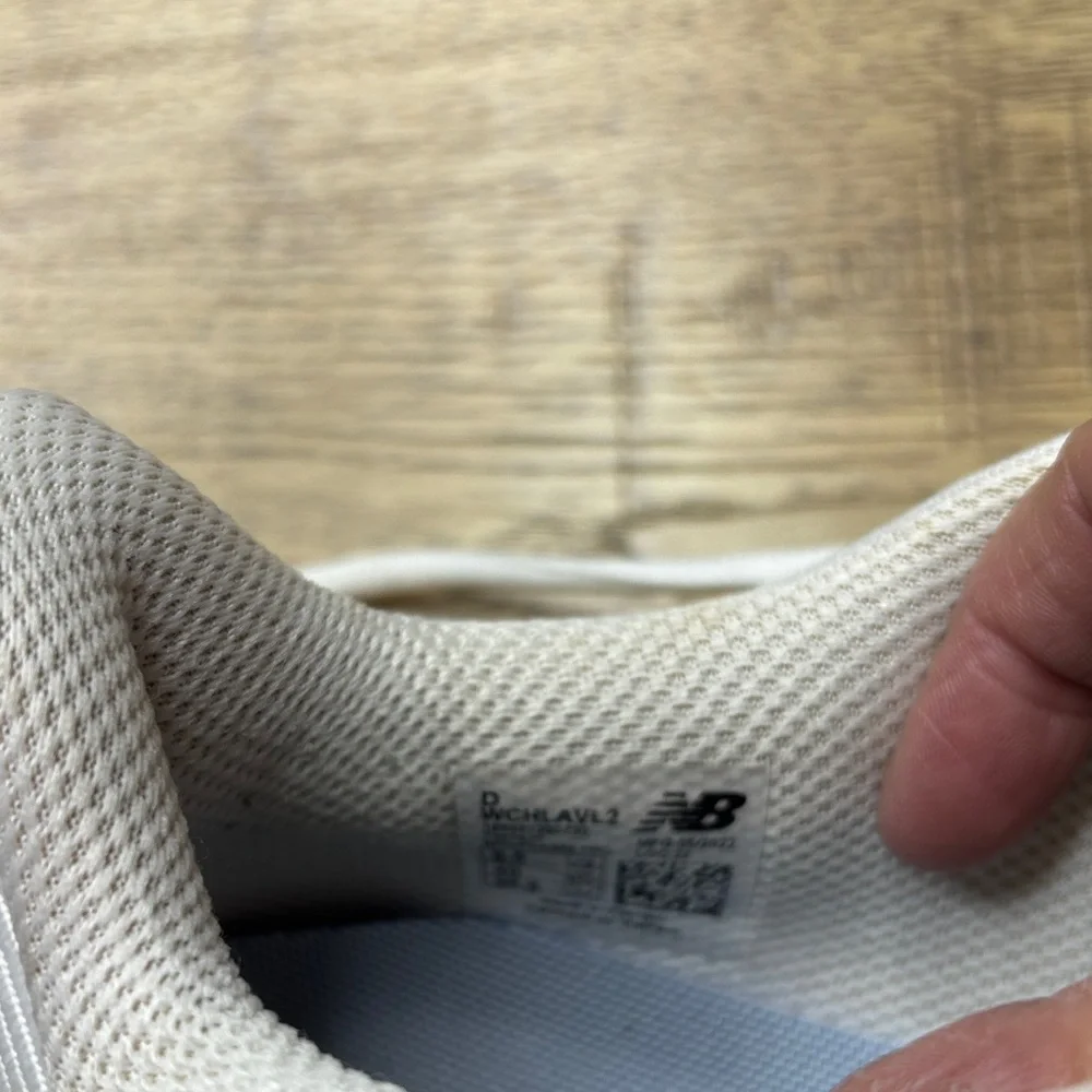 Women’s New Balance Fresh Foam Lav V2 Size 8.5 - Picture 8 of 8